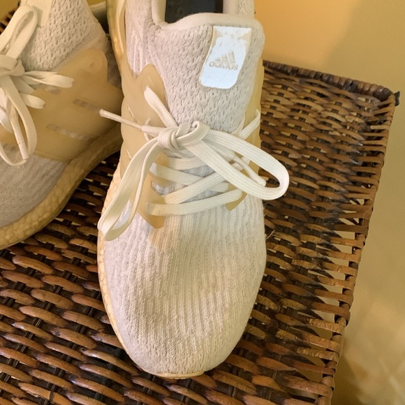 Adidas Ultra Boost Triple White Running Shoes - Picture 3 of 14